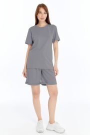 Kadın Oversize Duble Paça Penye Şort & Tişört Takım - Gri - Görsel 8