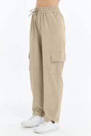 Kadın Oversize Paraşüt Kumaş Kargo Cep Pantolon - Bej - Görsel 9